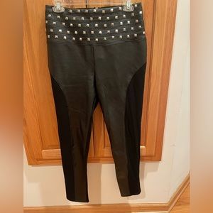 Bebe leggings. Size medium. Worn once.